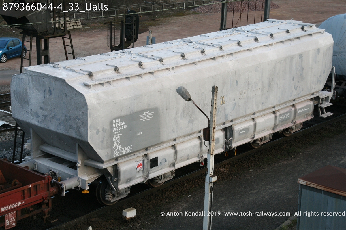 879366044-4_33_Ualls.JPG